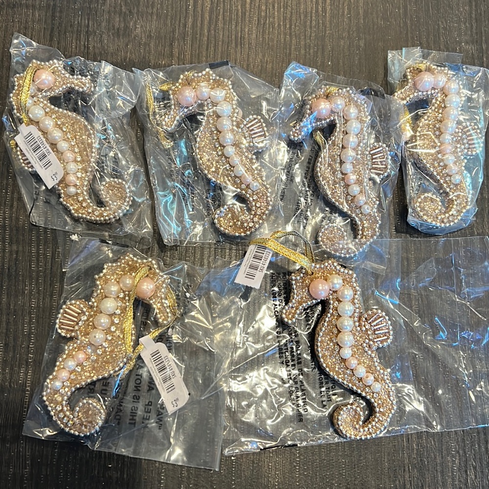 NEW Pier 1 Beaded Seahorse Ornaments (6)